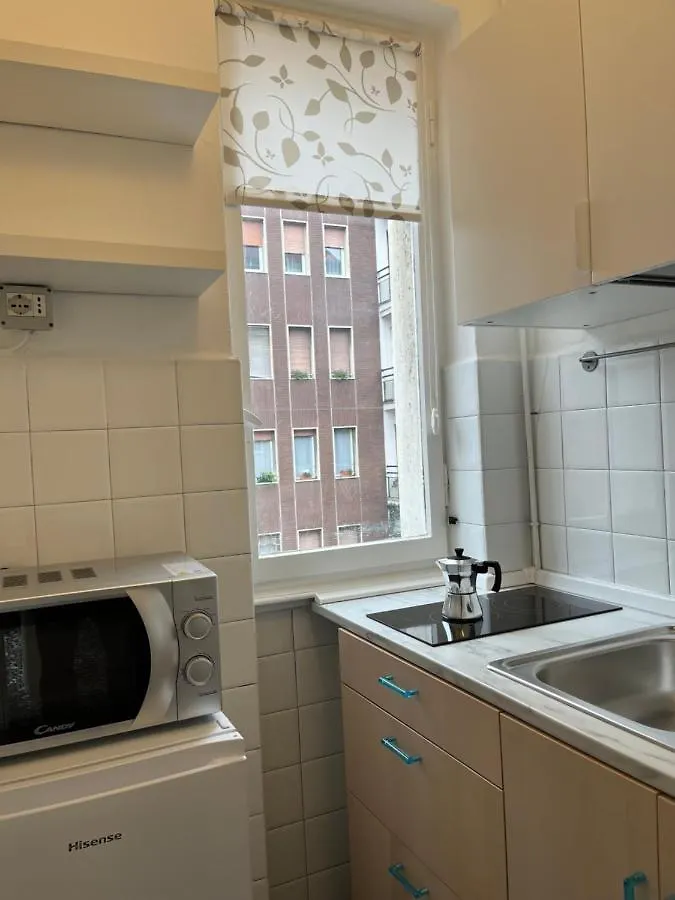 Apartment Grazioso Appartamento Zona Porta Vittoria - Vicinanze Linate Milan Italy